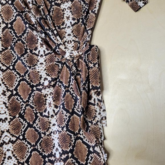 BCBG MaxAzaria Python Snake Brown Black Animal Print Wrap Dress Women Size XS - Picture 8 of 9